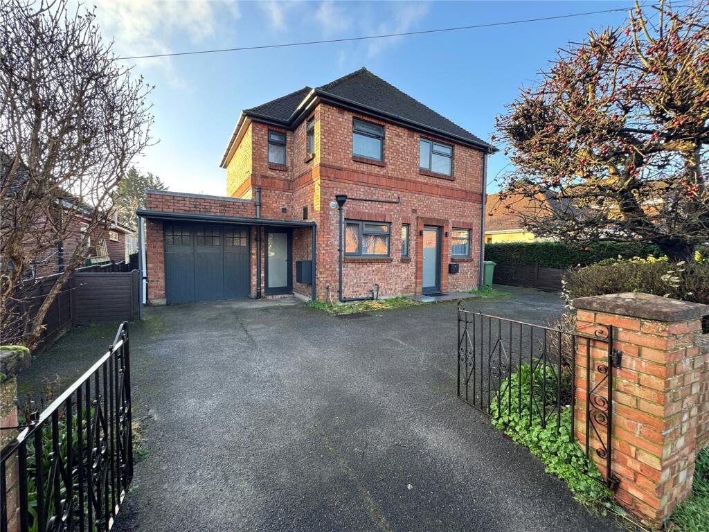Main image of property: Blackbrook Park Avenue, Fareham, Hampshire, PO15