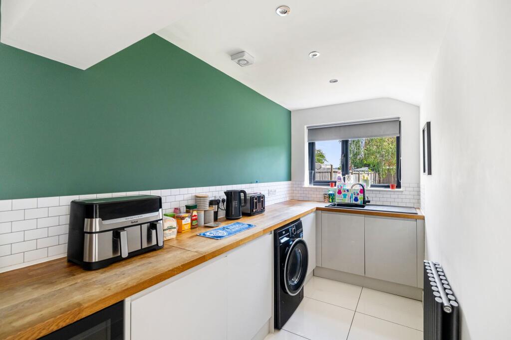 House in North Kesteven, North Hykeham - View 4