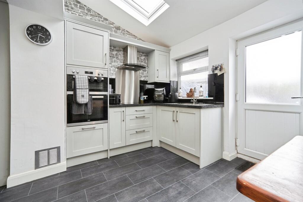 Keighley Road, Bingley photo 5