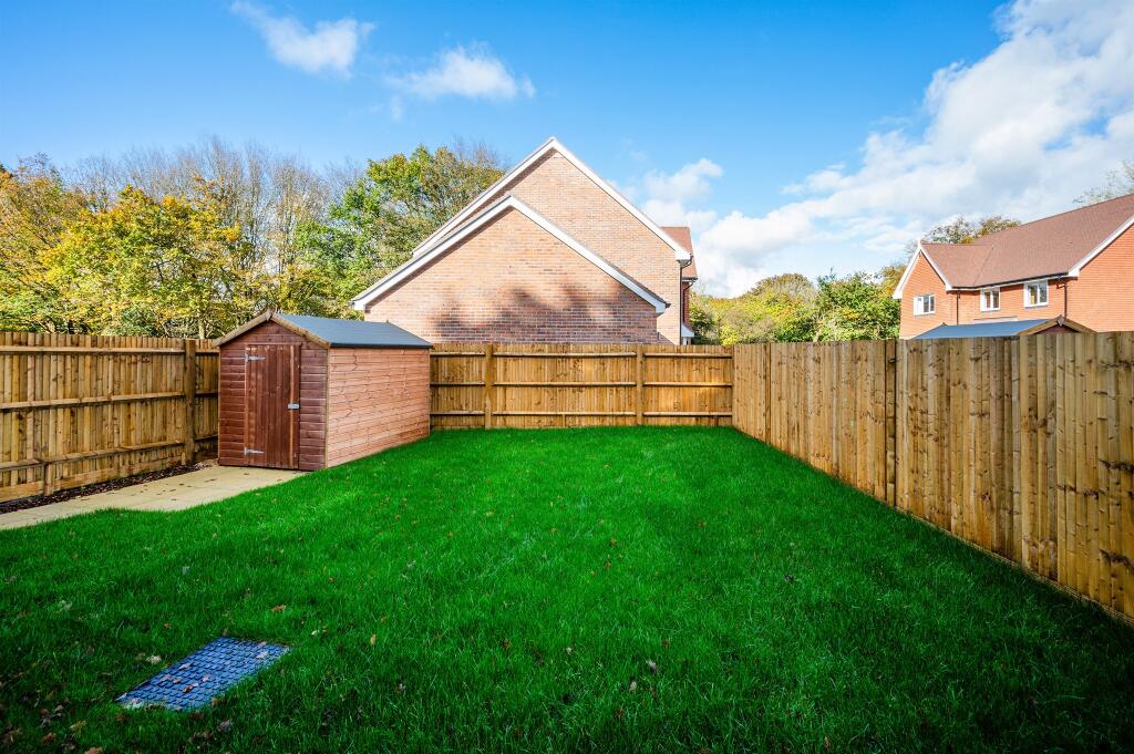 Spring Bank, Haywards Heath photo 2