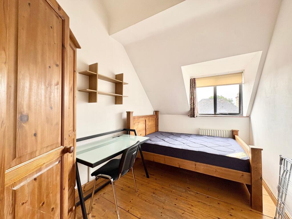 Apartment in Nottingham, Forest Fields - View 4