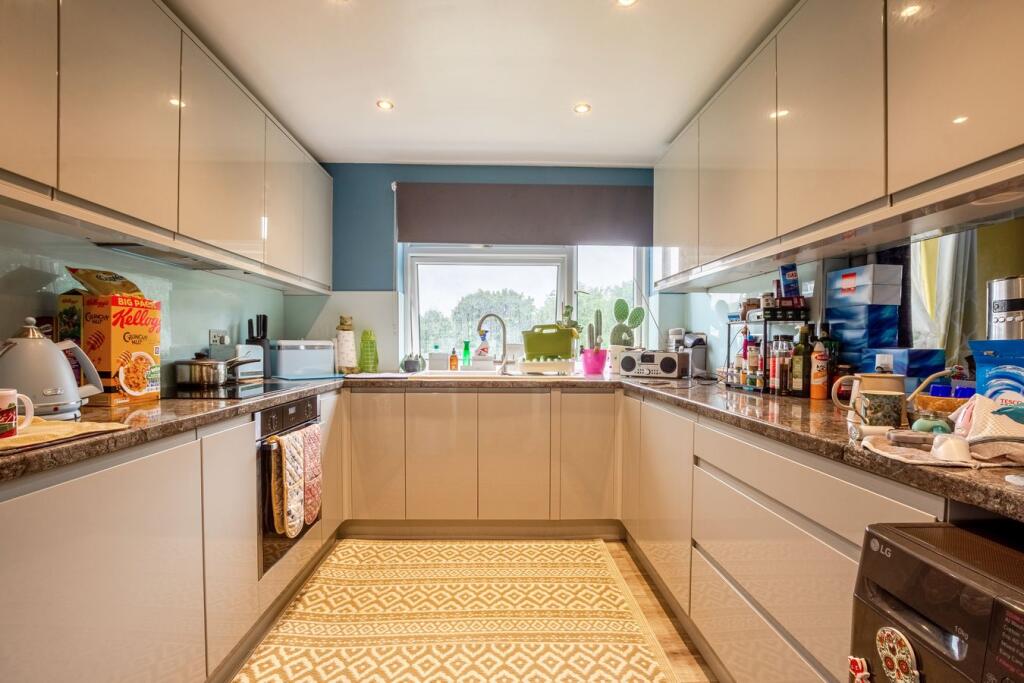Apartment in London - View 5