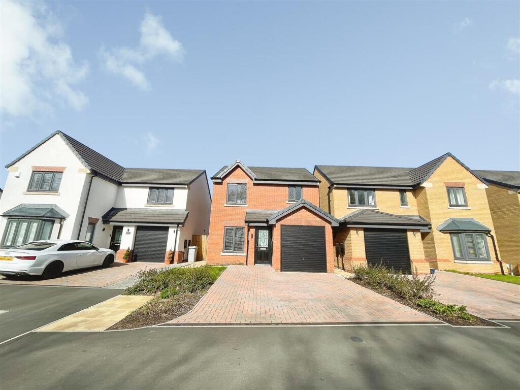 Main image of property: Jenkin Close, Edwinstowe, Mansfield