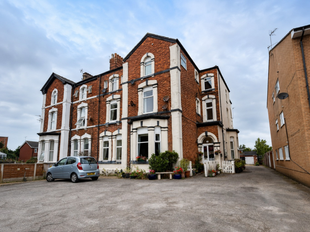 Main image of property: Queens Road, Southport, PR9 9HB