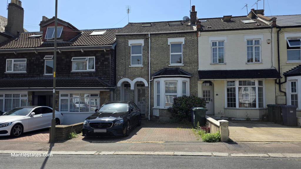 Main image of property: Victoria Road, New Barnet EN4