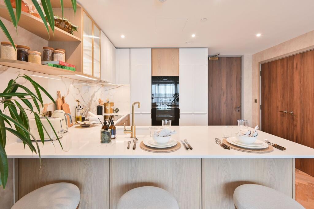 Apartment in London - View 5