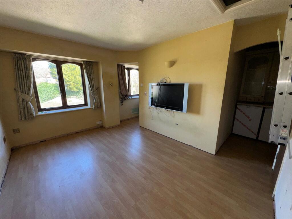 Apartment in Birmingham, Lyndon Green - View 2
