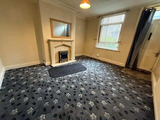 House in Bradford, West Yorkshire - View 2