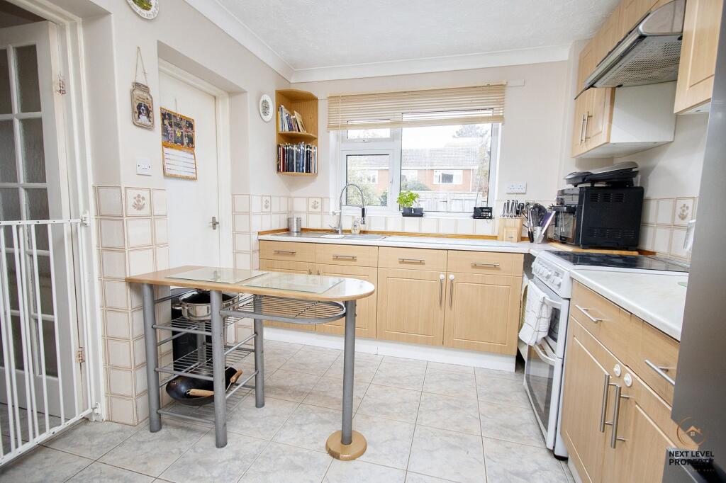 Cambridge Drive, Wisbech, PE13 photo 3