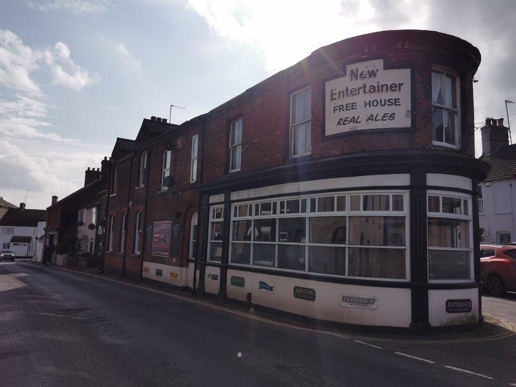 Main image of property: New Entertainer, 80 Pier Plain, Gorleston, Great Yarmouth, Norfolk, NR31 6PG