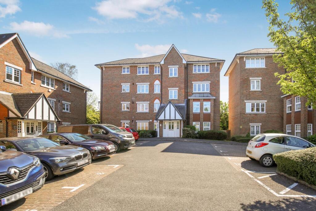 Main image of property: Fawcett Close, London