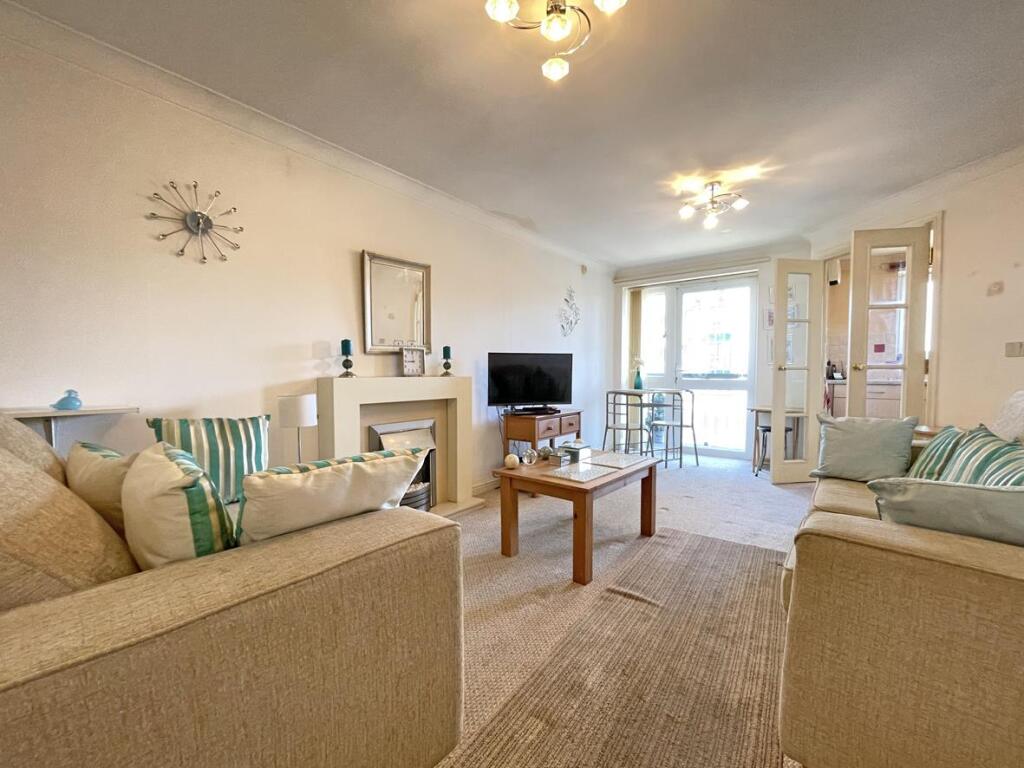Apartment in Plymouth - View 3