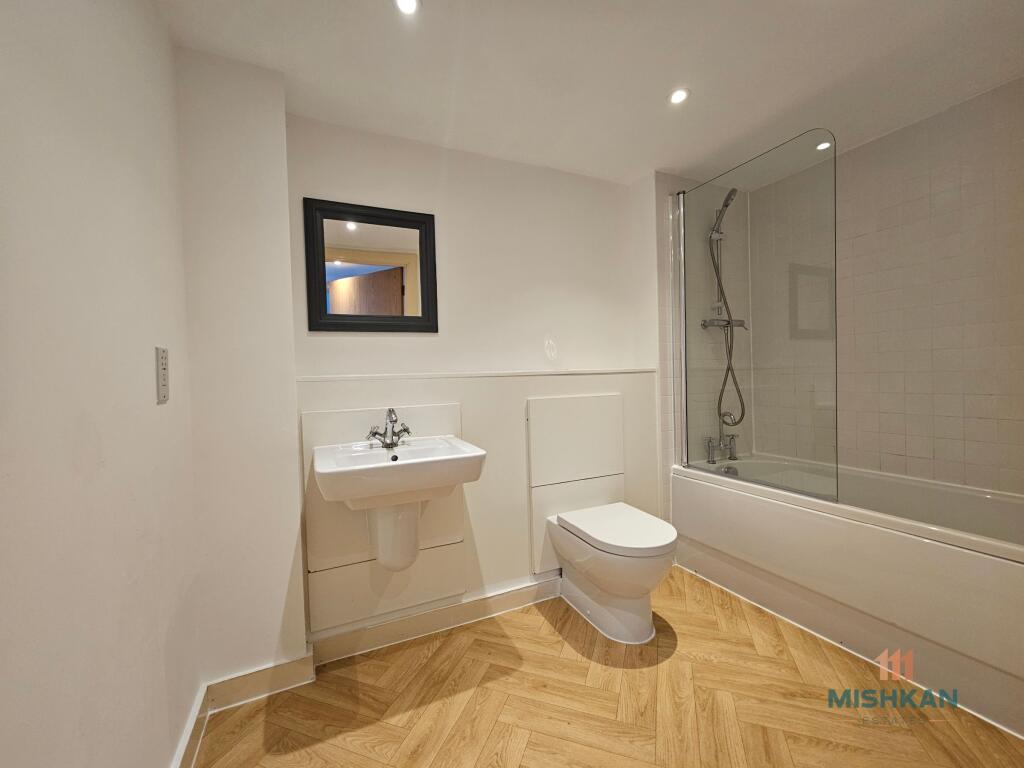Apartment in Manchester - More