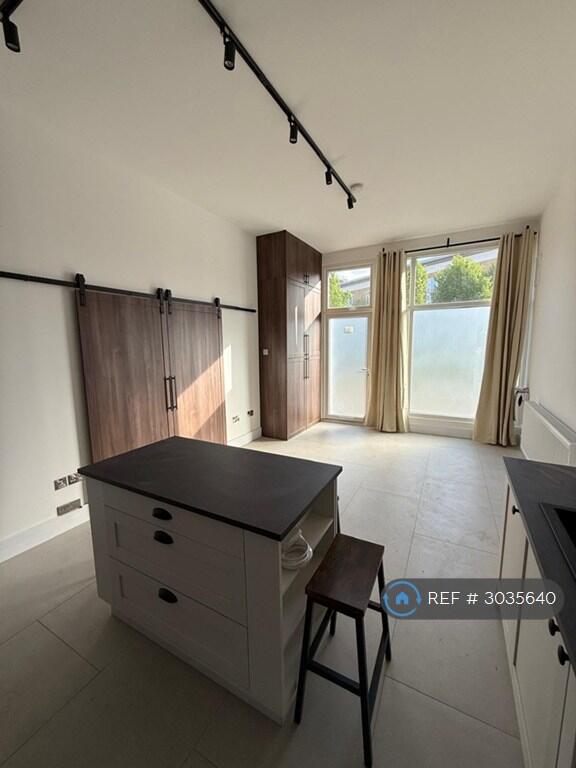 Apartment in London, Galleons Point, Gallions Reach - View 3