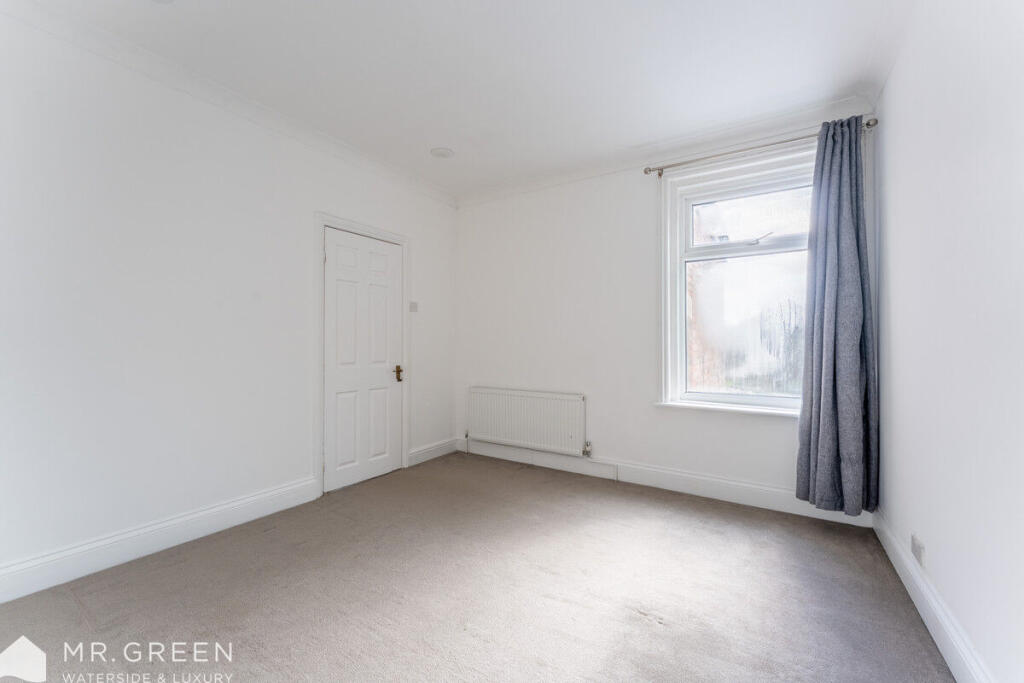 House in Christchurch, Pokesdown, Bournemouth - View 6