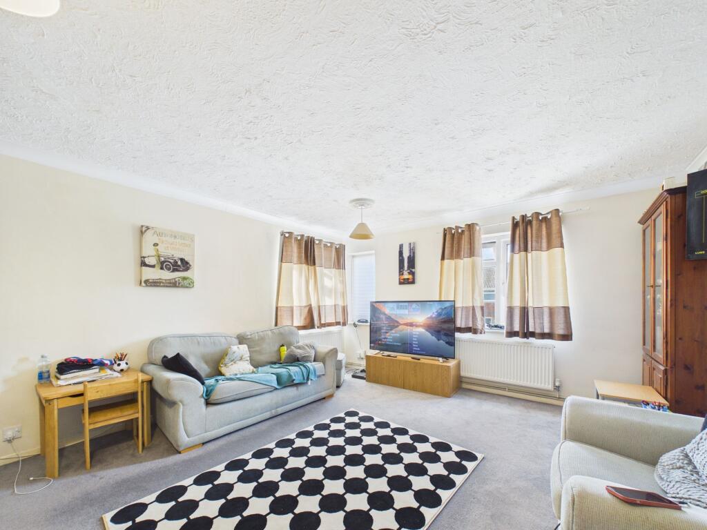 Apartment in Reading, Calcot, Tilehurst - View 5