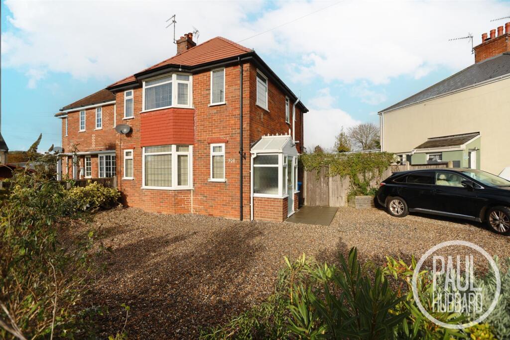 Normanston Drive, Oulton Broad, NR32 photo 3
