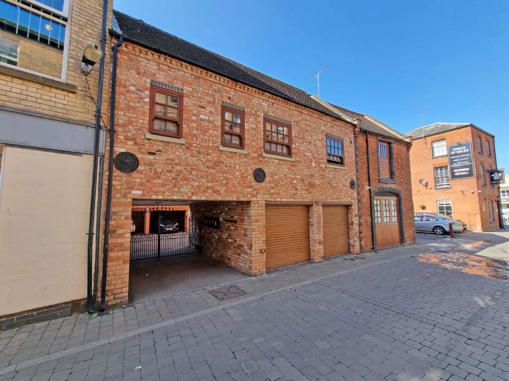 Main image of property: Drury Lane, Town Centre