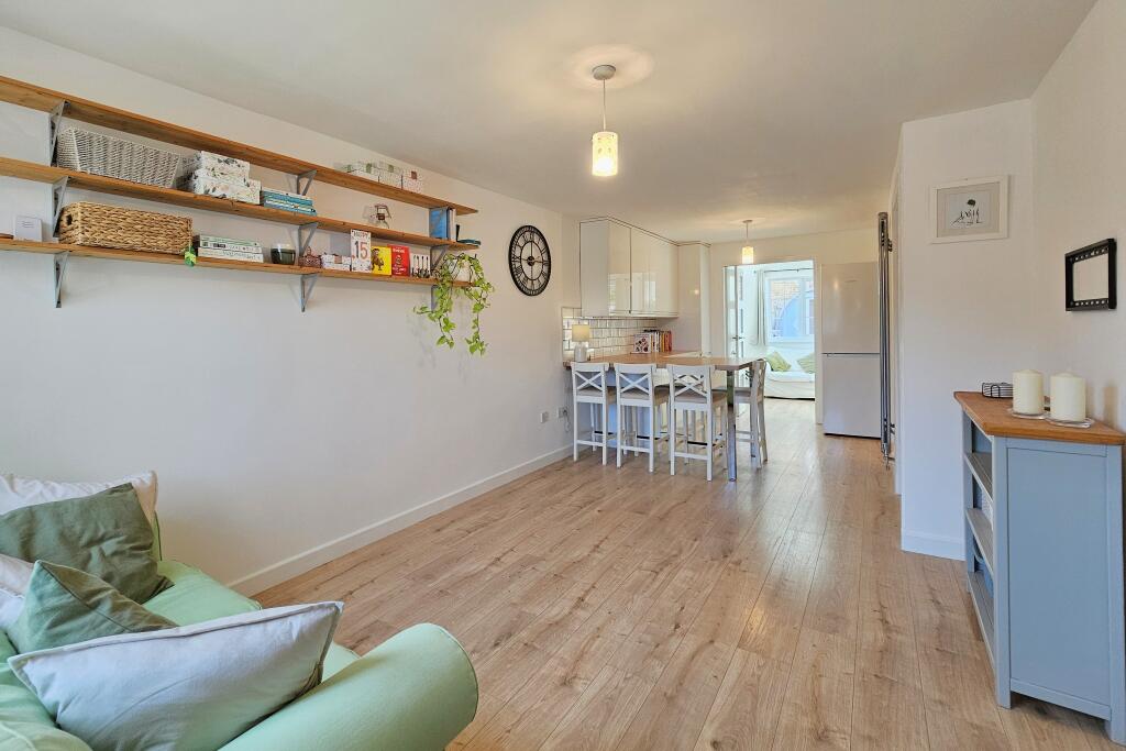 House in Portsmouth - View 3