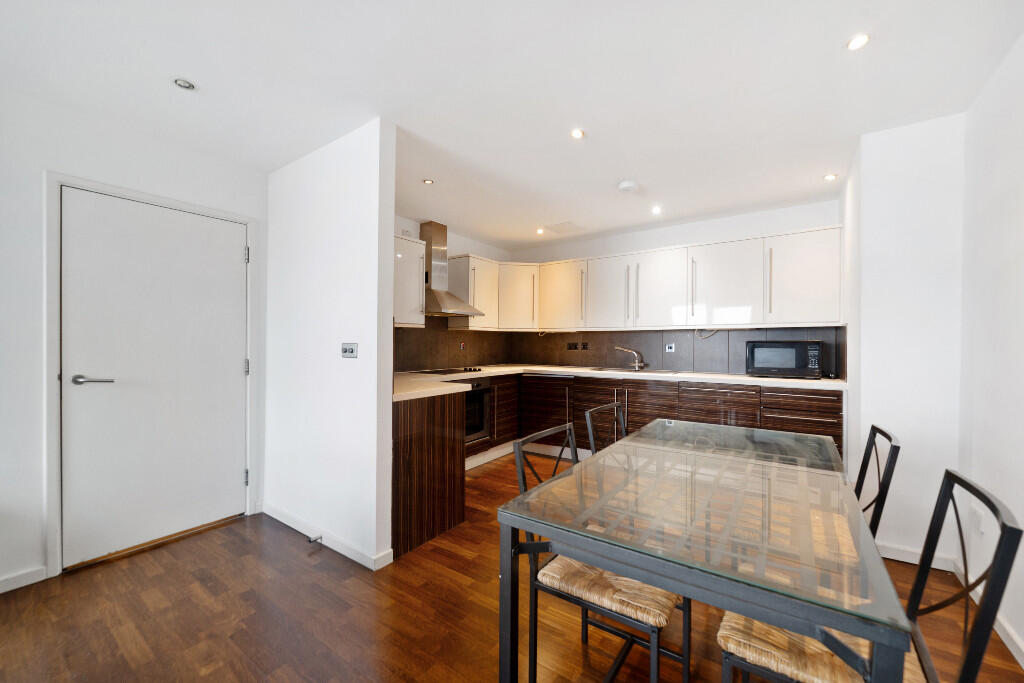 Apartment in London - View 2