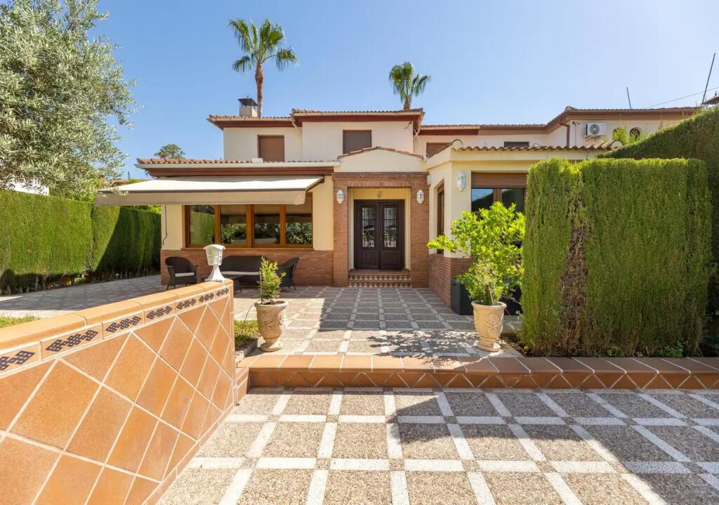 Main image of property: Andalucia, Granada, Albolote