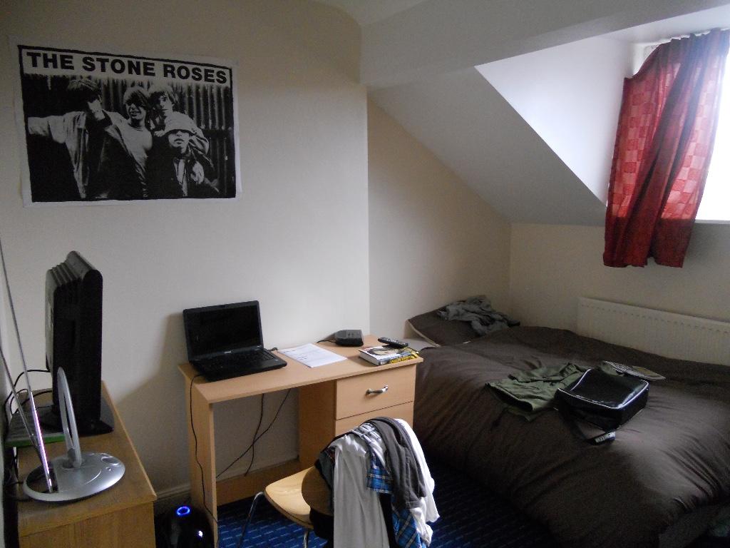 8 bedroom terraced house for rent