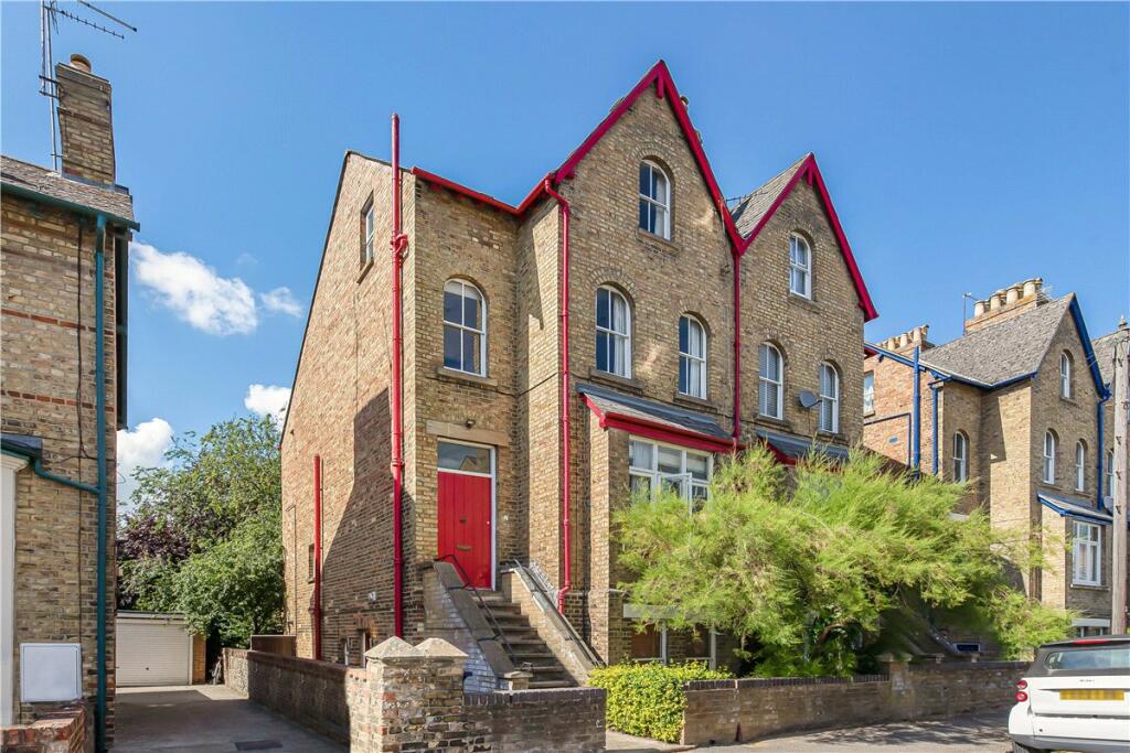 Main image of property: Walton Crescent, Oxford, Oxfordshire, OX1