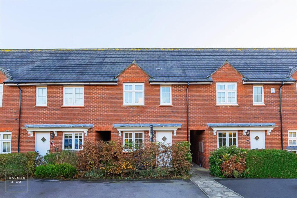 Main image of property: North Fold Close, Tyldesley, M29