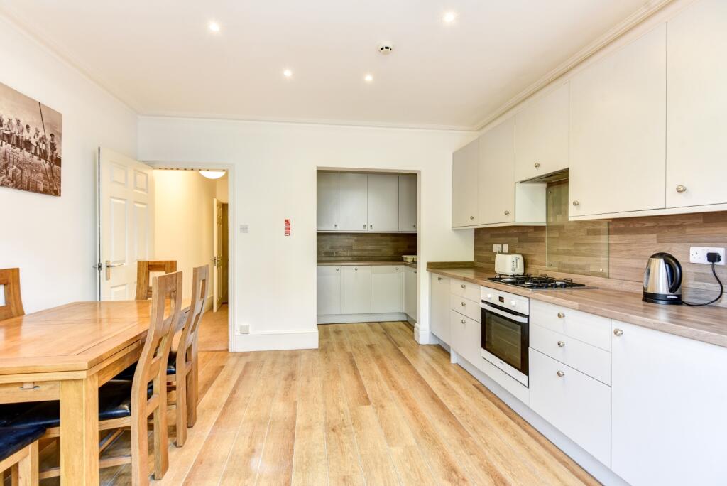 House in Brighton - View 4