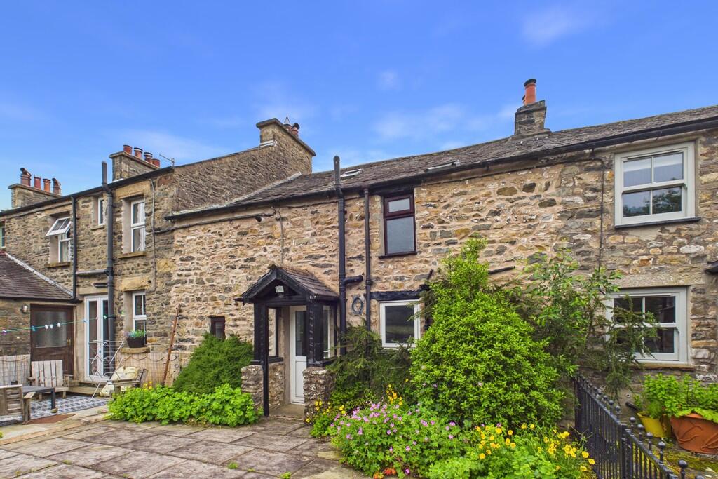 Main image of property: 2 Derry Cottages , Millthrop, LA10 5SN