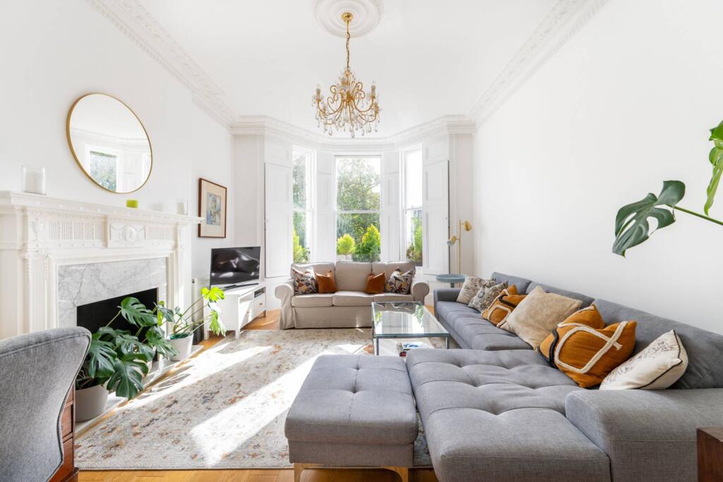 3 bedroom maisonette for rent