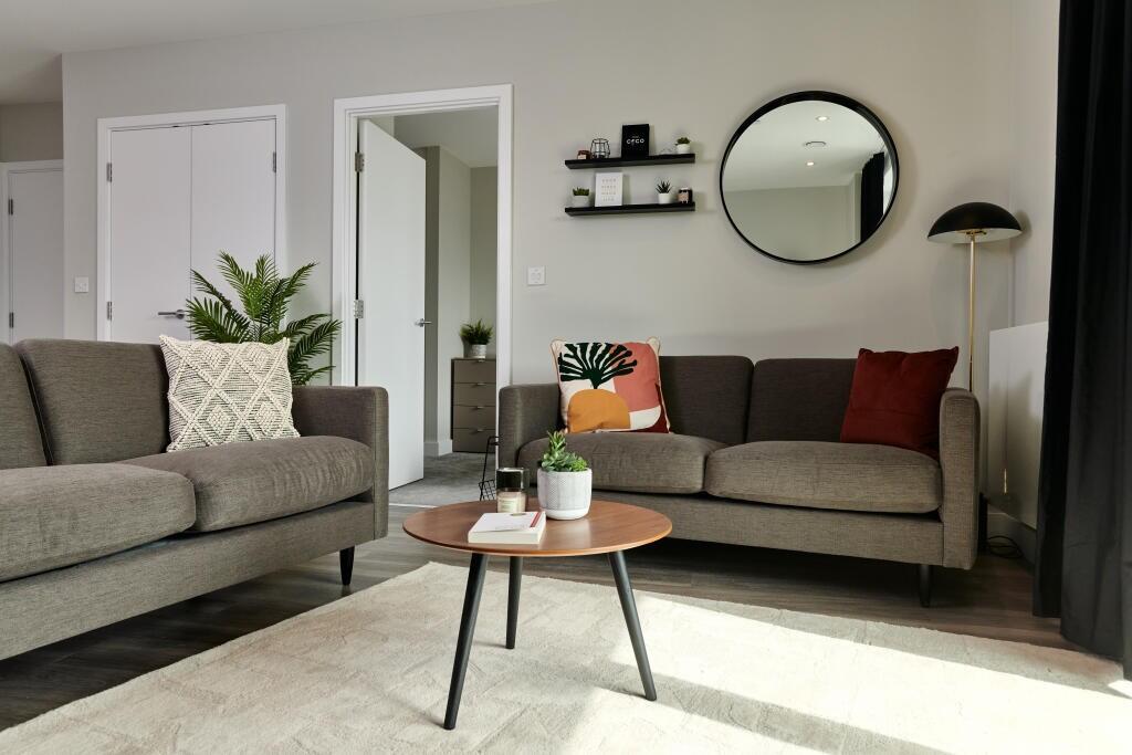 Main image of property: Lionel Road South, London, TW8