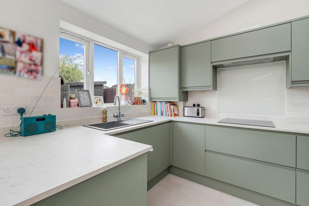 House in Rushcliffe, Nottinghamshire - More