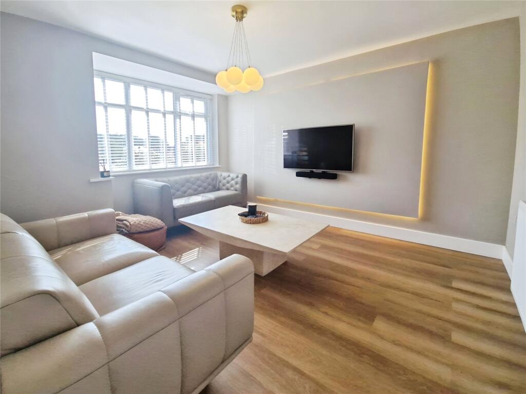 Queensway, Worsley, Manchester, Greater Manchester, M28 photo 2