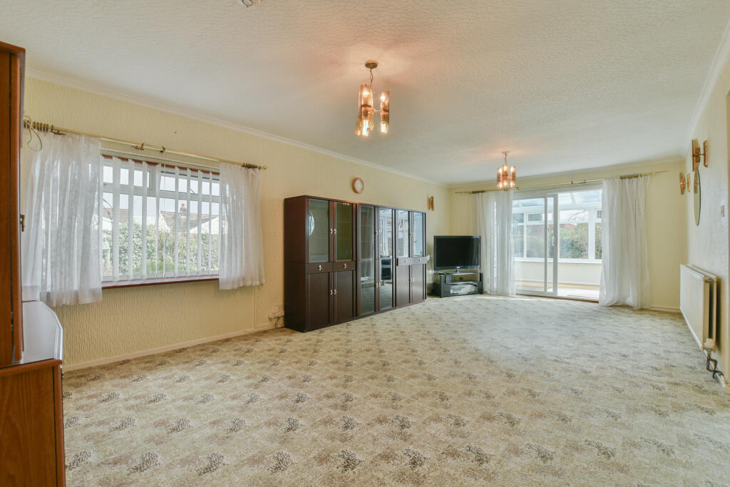 Brecon Avenue, Cheadle Hulme photo 4