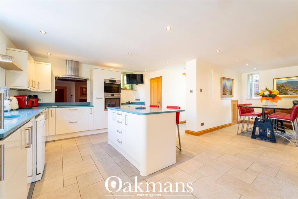 House in Bromsgrove, Hagley - View 4