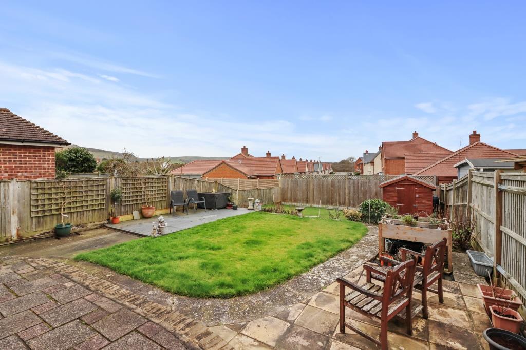 4-bed detached on Jordans Lane East, Eastbourne, £380,000