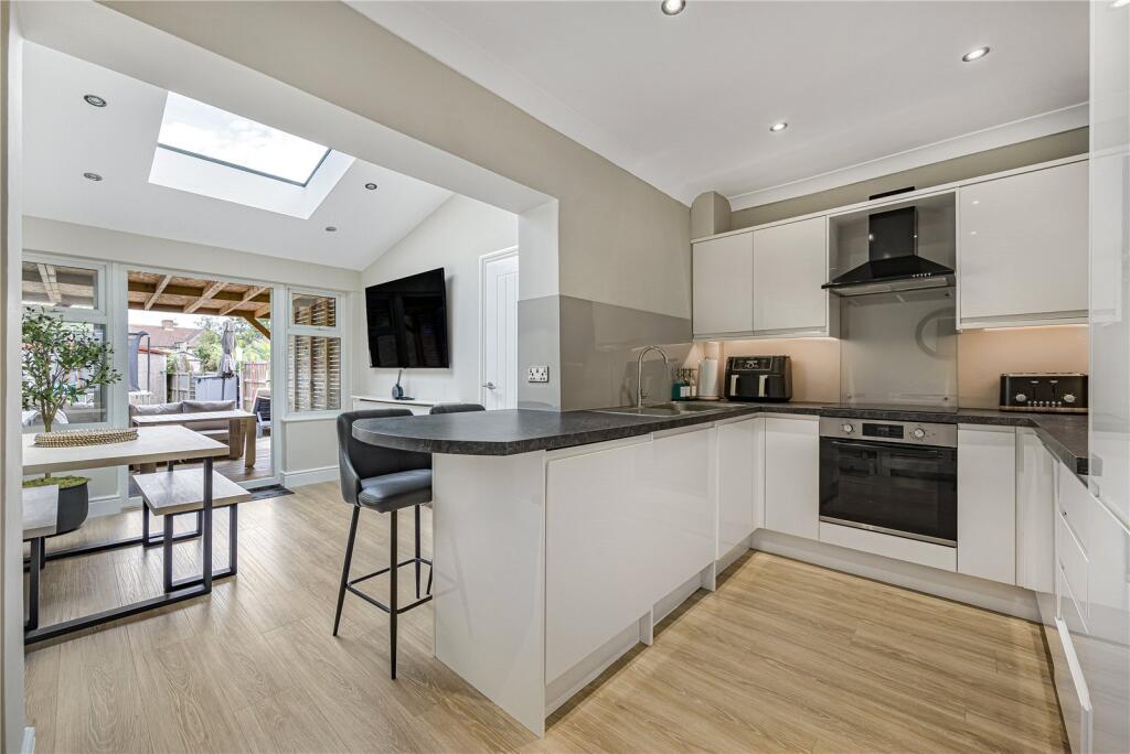 House in Dartford - View 3