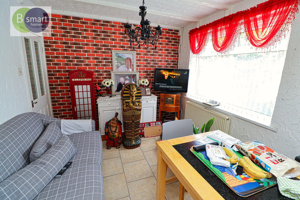 Roughwood Road, Rotherham photo 4