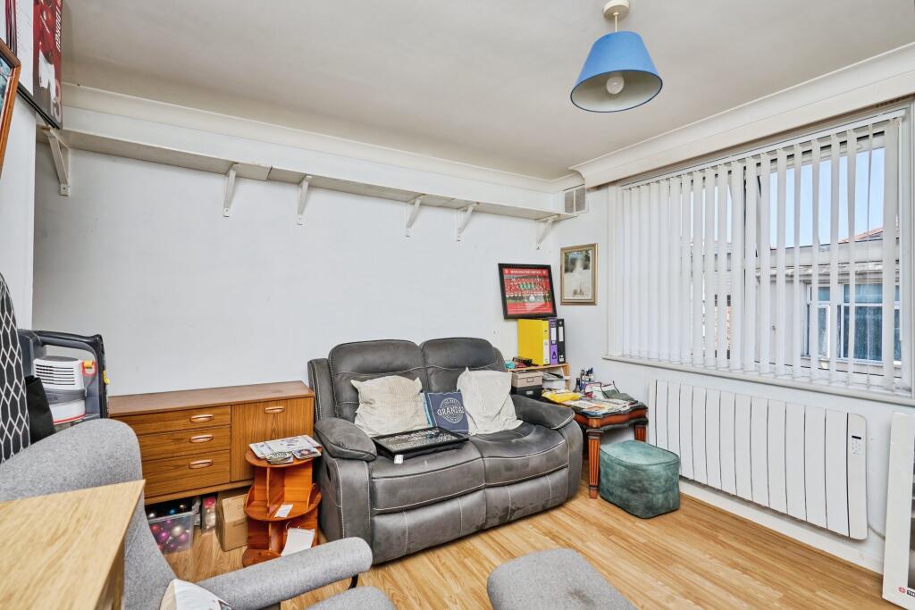 Main image of property: 29 Bedworth Place, Ryde, PO33