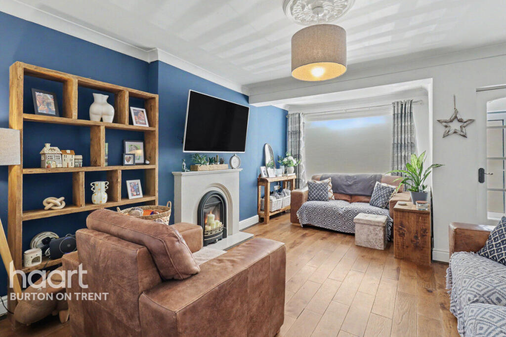 House in East Staffordshire, Tutbury - View 2