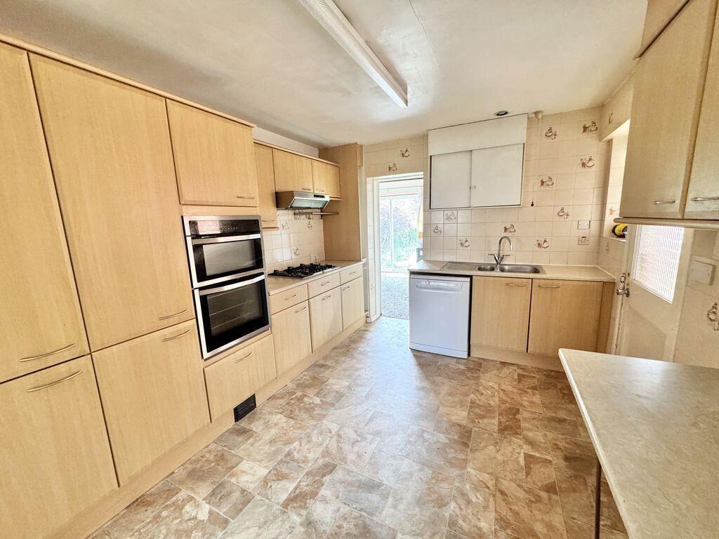 Valley Road, Leicester, Leicestershire, LE11 3PY photo 2