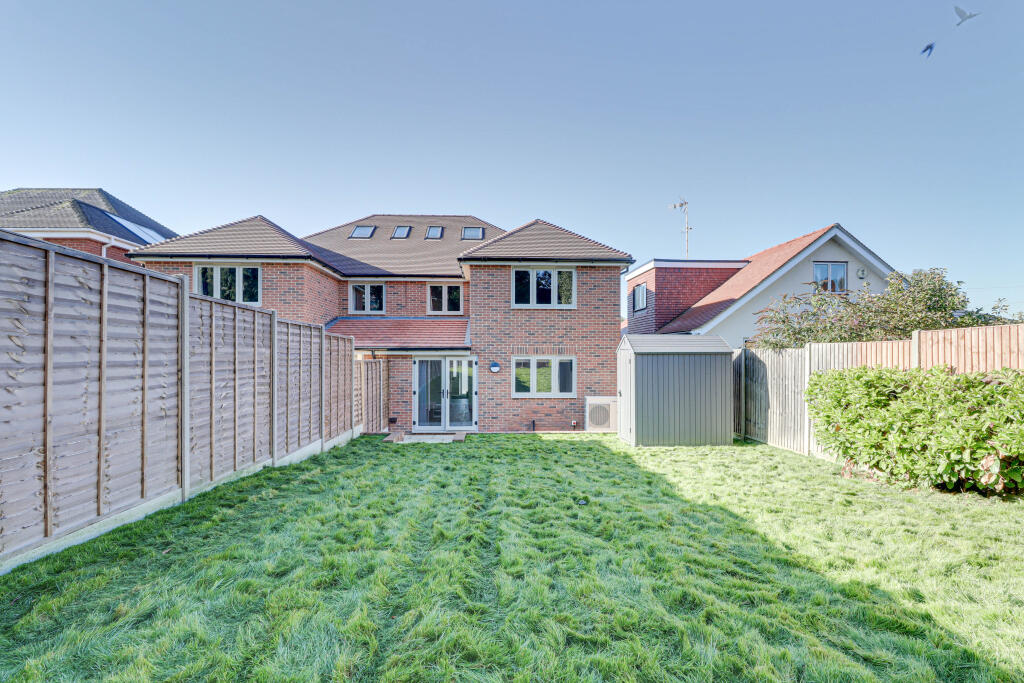 Additional image 13 of Grove Road, Harpenden, AL5