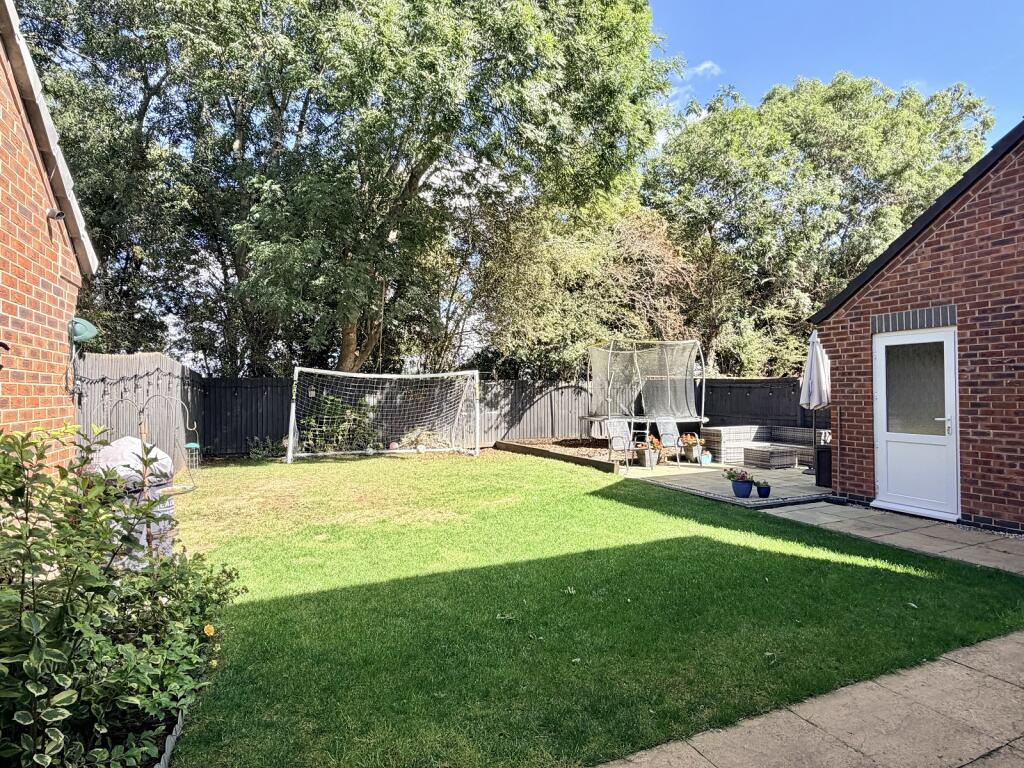 House in Blaby, Countesthorpe - View 2