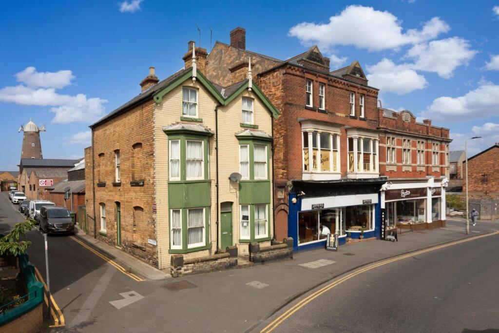 Main image of property: 135-141 Victoria Road, Scarborough