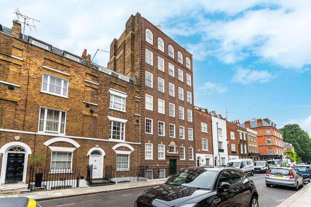 Apartment in London - More