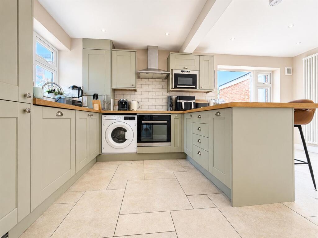 House in Fareham, Portchester - View 6