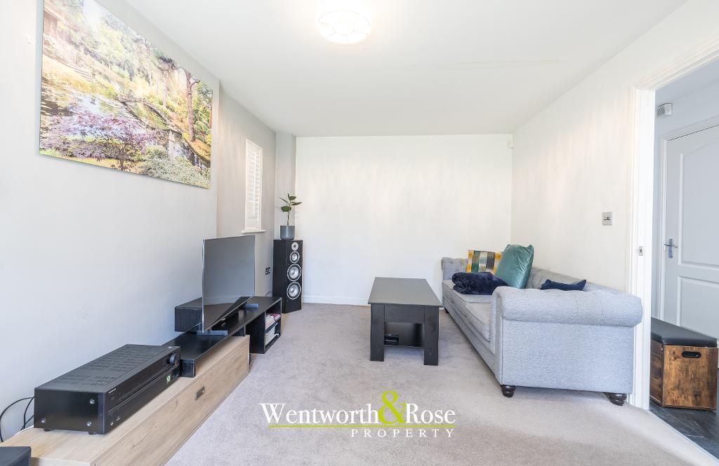 House in Sandwell, Queen's Head - View 3