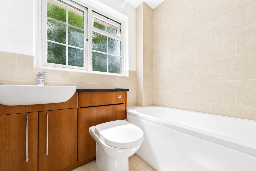 Fern Walk, Calcot, Reading, Berkshire, RG31 - View 6