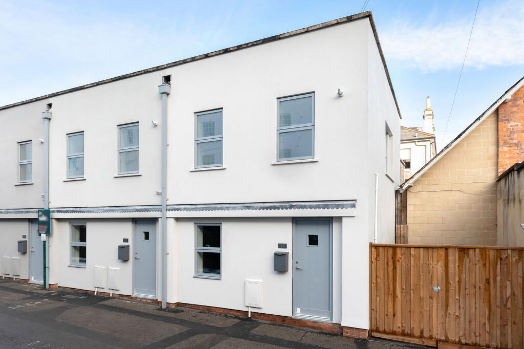 2-bed terraced on Lansdown Terrace Lane, Cheltenham GL50 2JU, £300,000
